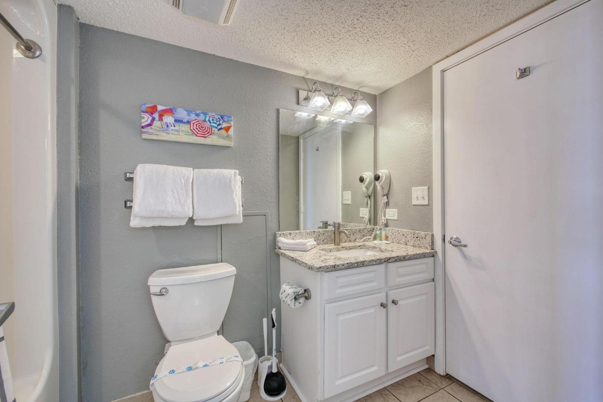 マートルビーチ 1604 N Ocean Blvd, 0906 - Ocean Front Sleeps 8ヴィラ エクステリア 写真